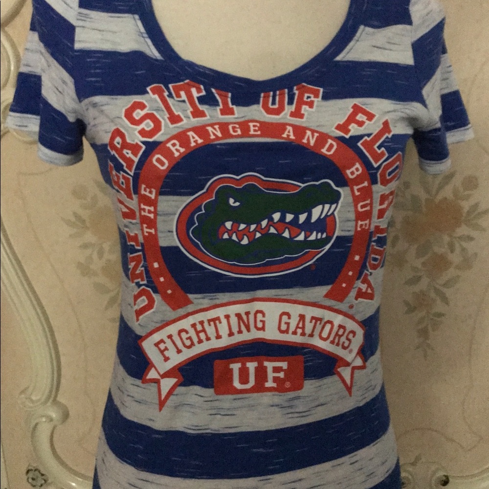 Creative Apparel Top - Picture 2 of 11